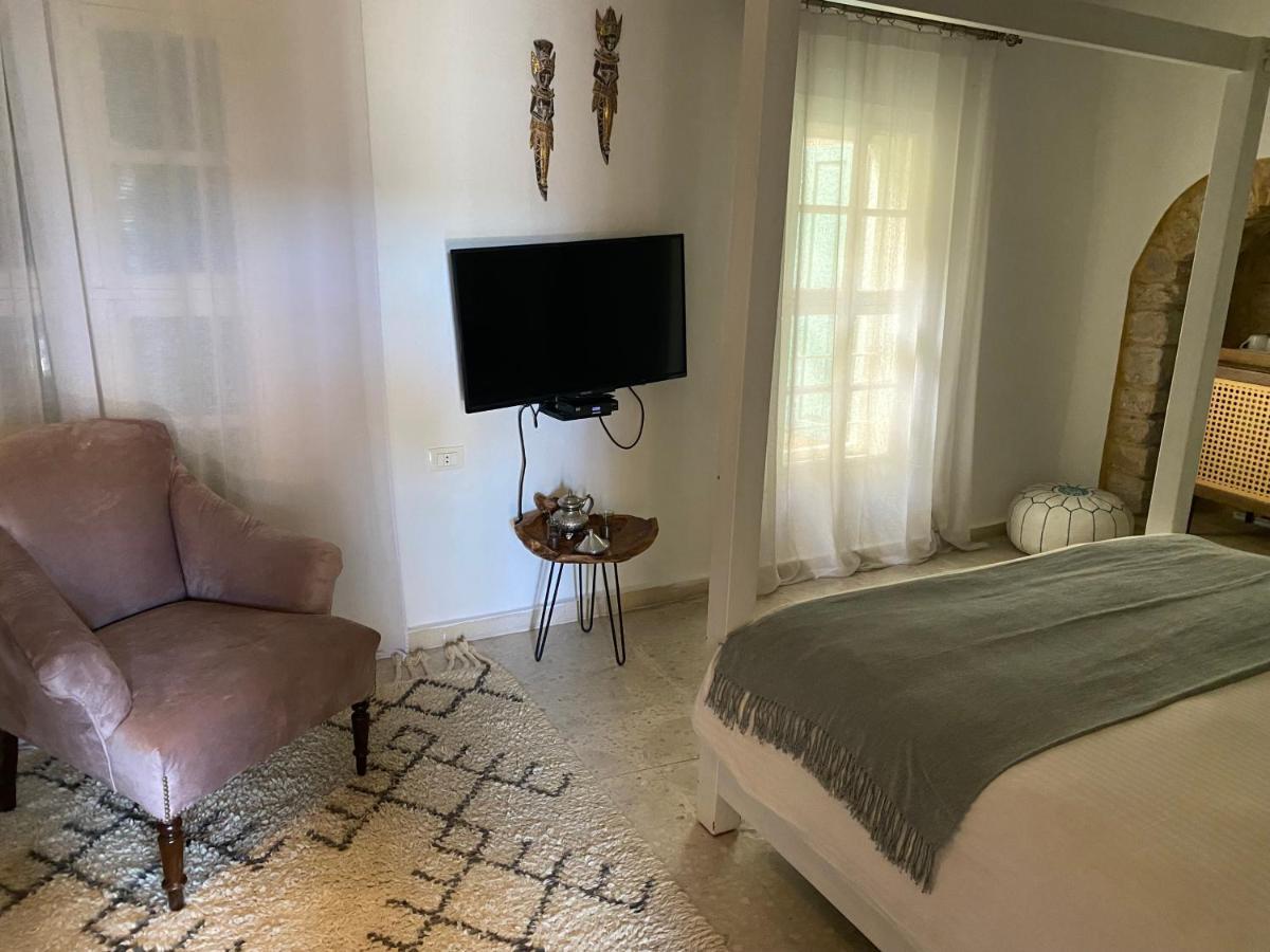 Bed and Breakfast Dar Camelia Tyros Exterior foto